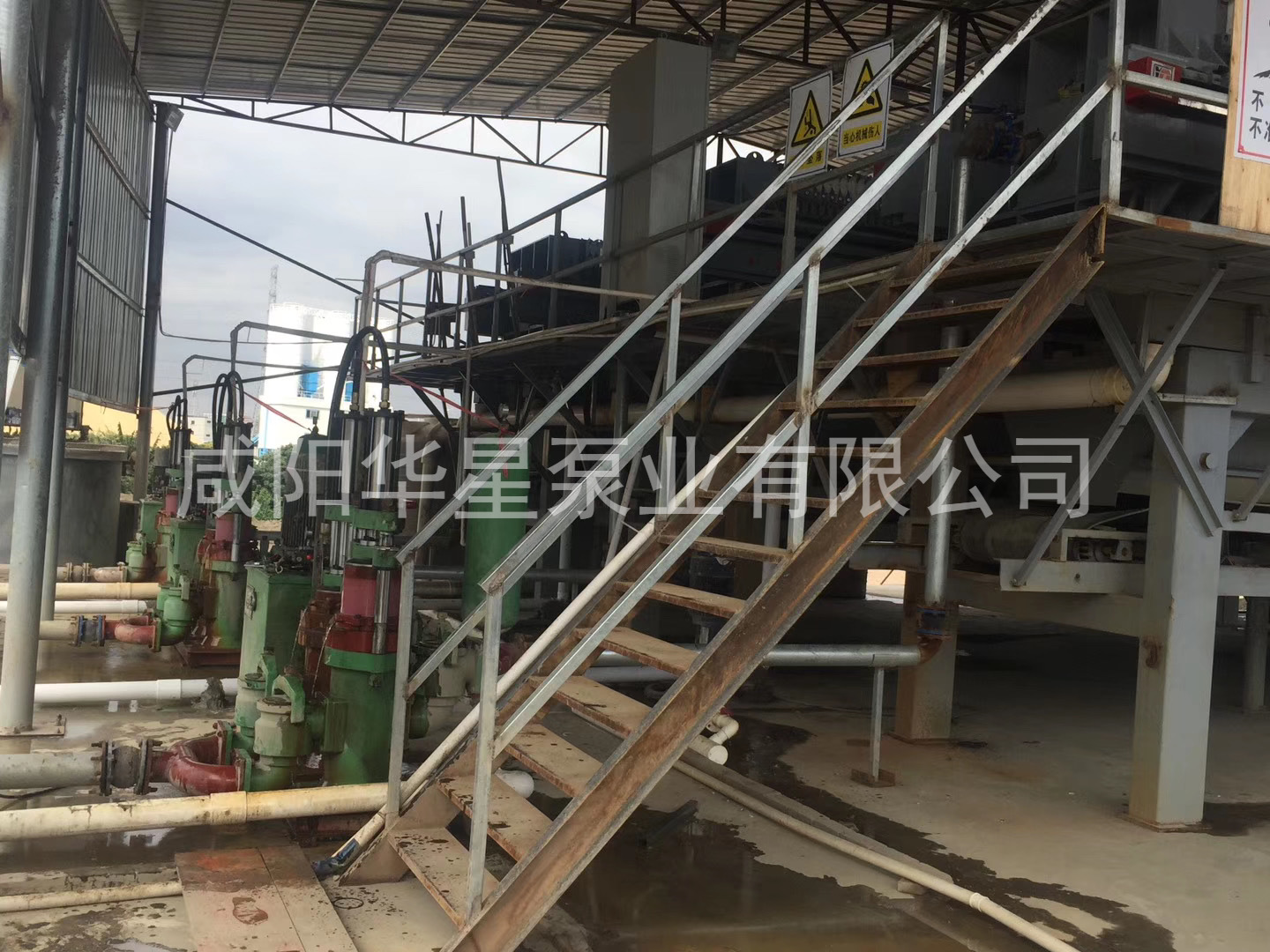 壓濾機入料泵結構簡單、易維修、結構設計